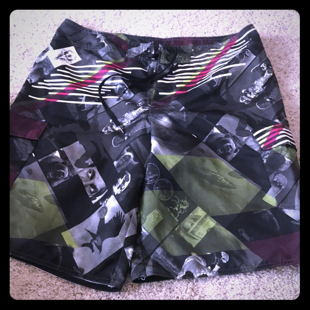 Hawk Shorts Like New Size 34